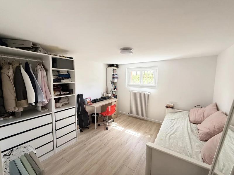 Maison - 161 m² - 8 pièces