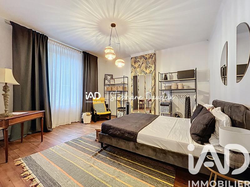 Maison de ville - 260 m² - 7 pièces