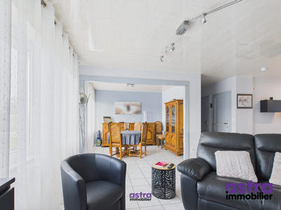 Maison - 180 m² - 6 pièces