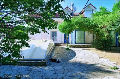 Maison - 170 m² - 8 pièces