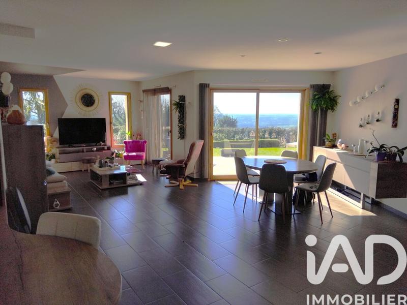 Maison - 123 m² - 4 pièces