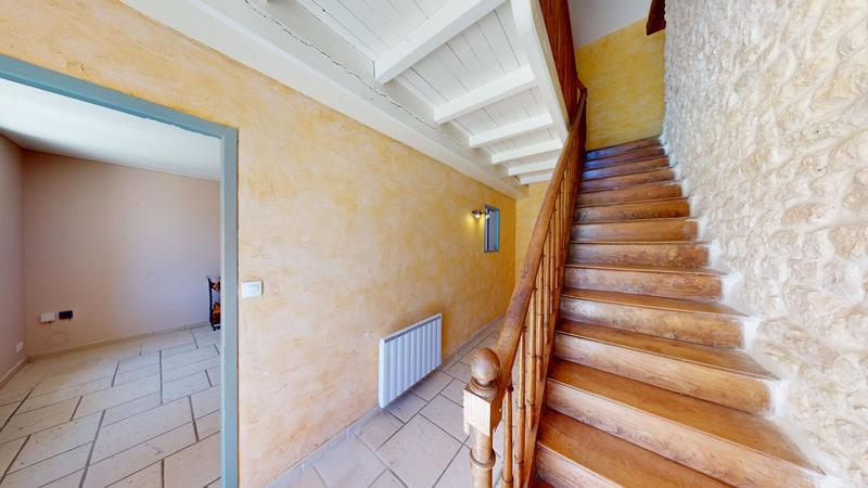 Maison - 200 m² - 7 pièces