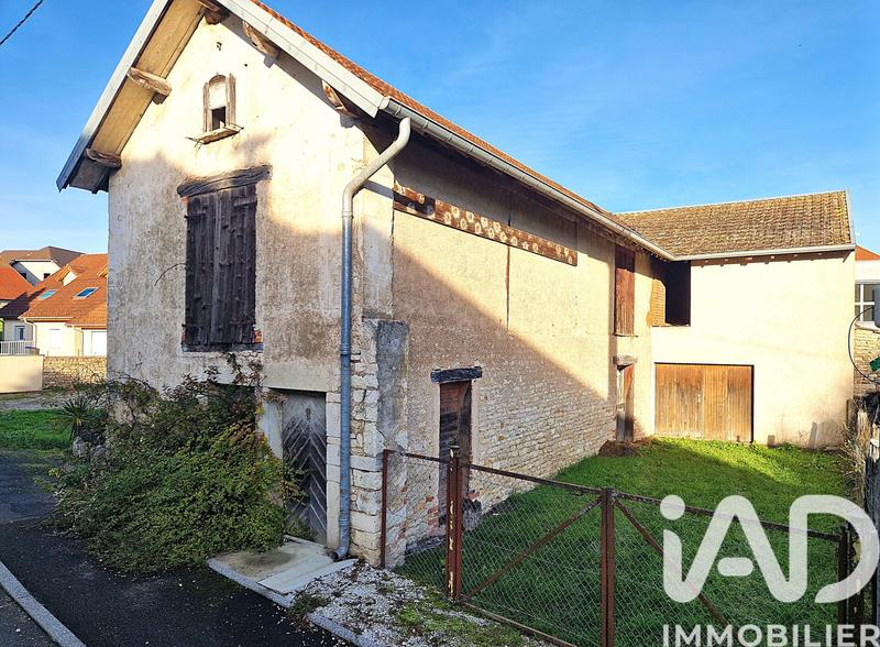 Maison de village - 202 m² - 9 pièces