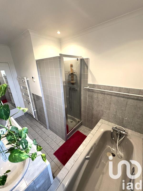 Maison - 142 m² - 7 pièces