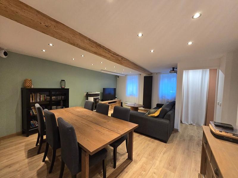 Maison - 90 m² - 5 pièces