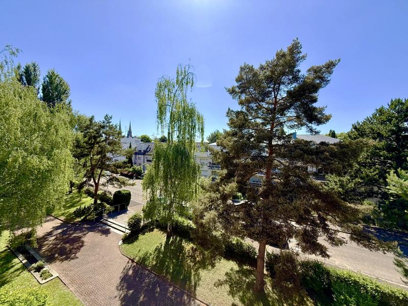 Appartement - 209 m² - 7 pièces