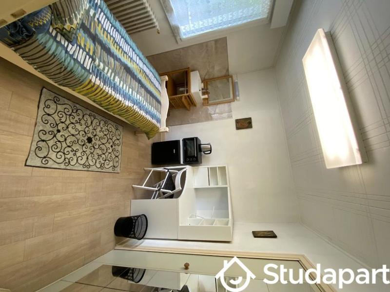 Chambre - 12 m² - 1 pièce