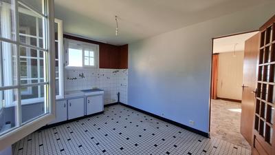 Maison - 138 m² - 7 pièces