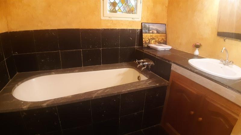 Maison - 200 m² - 9 pièces