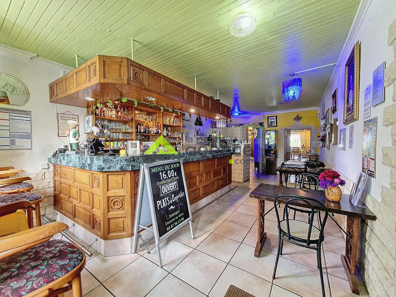 Propriété - 391 m² - 5 pièces