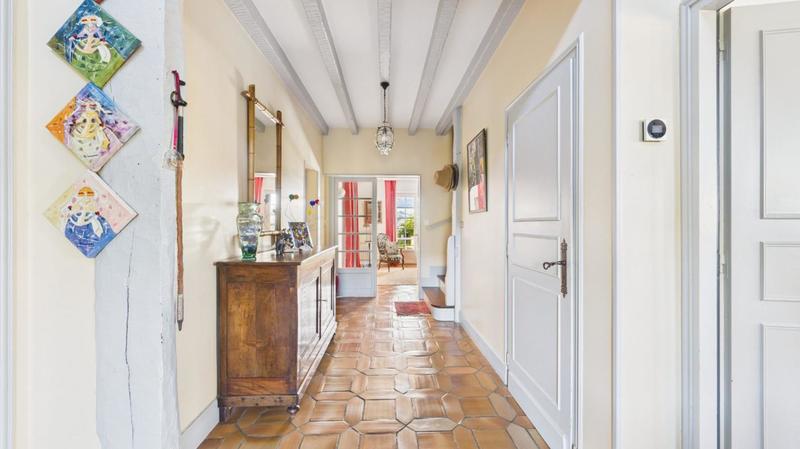 Maison - 199 m² - 6 pièces