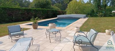 Villa - 229 m² - 7 pièces