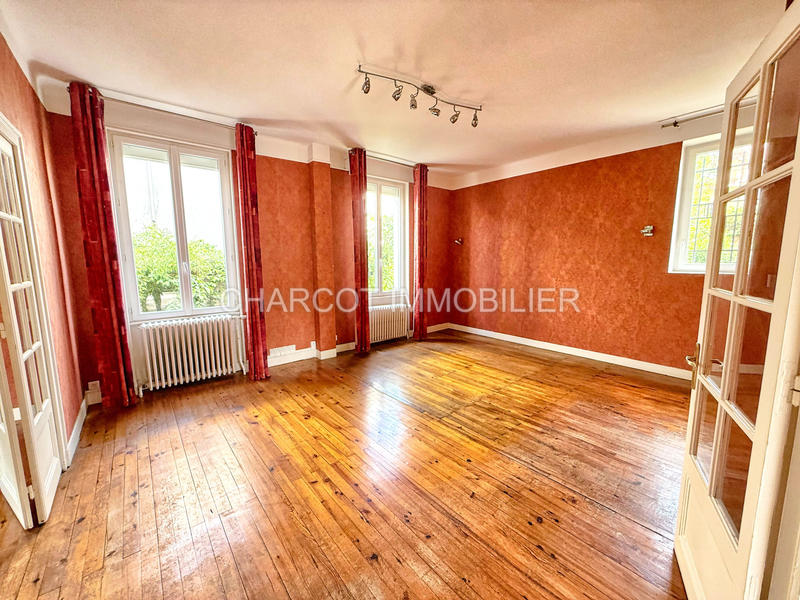 Maison - 172 m² - 8 pièces