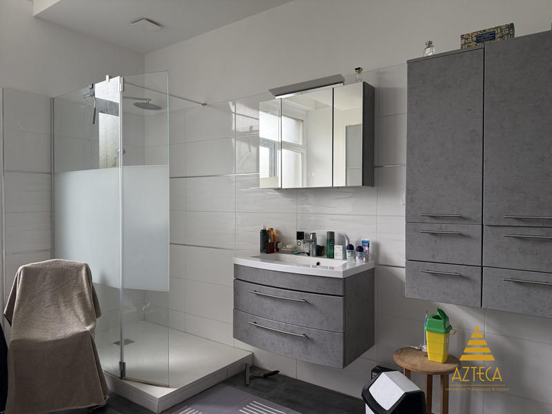 Maison - 321 m² - 7 pièces