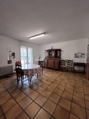 Maison traditionnelle - 92 m² - 5 pièces