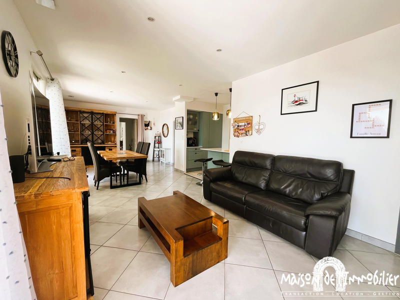 Maison - 185 m² - 7 pièces