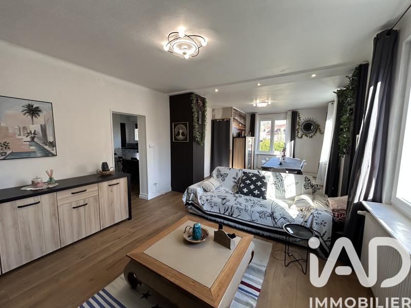 Maison - 176 m² - 8 pièces