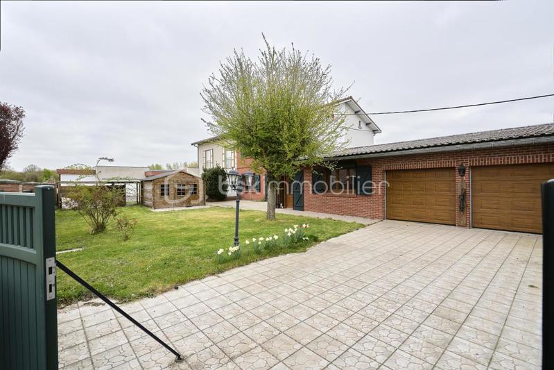 Maison de village - 100 m² - 4 pièces