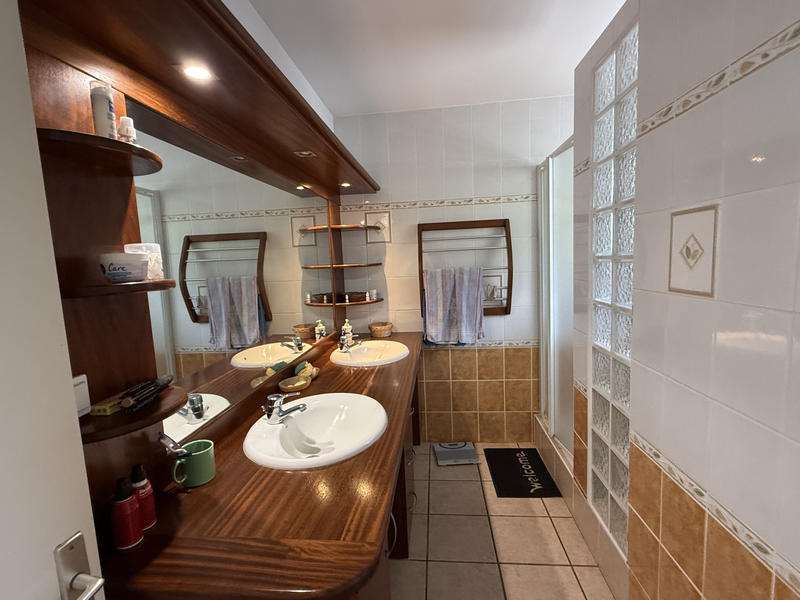 Maison - 181 m² - 1 pièce