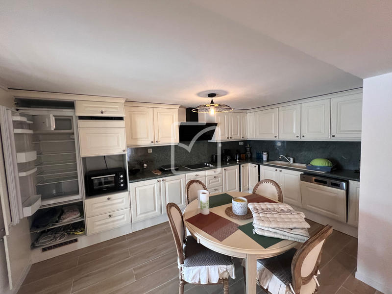 Maison - 146 m² - 7 pièces