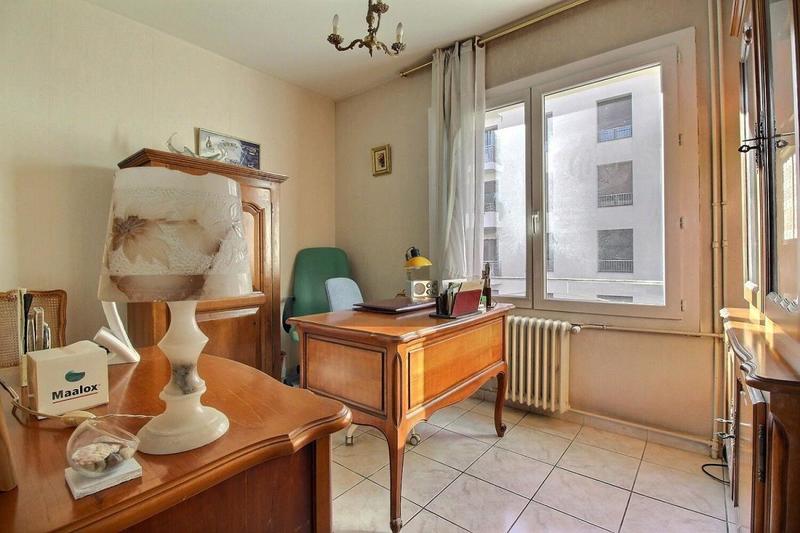 Appartement - 91 m² - 5 pièces