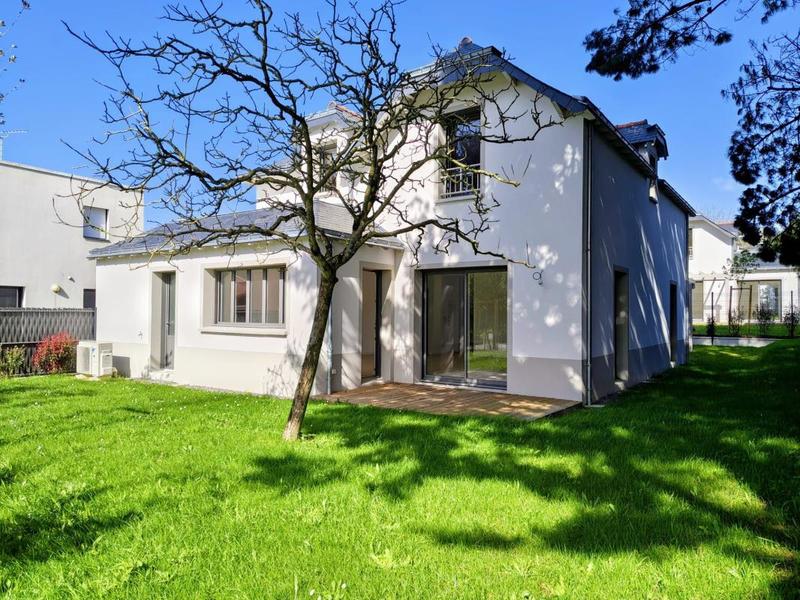 Maison de ville - 132 m² - 5 pièces