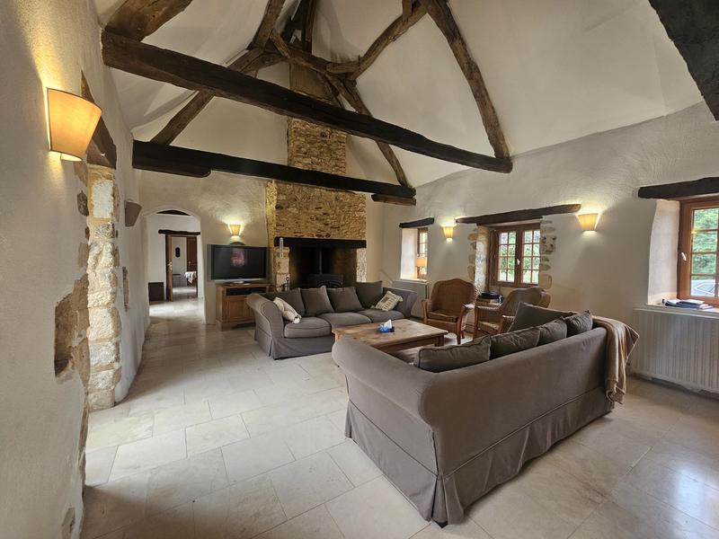 Maison traditionnelle - 192 m² - 7 pièces