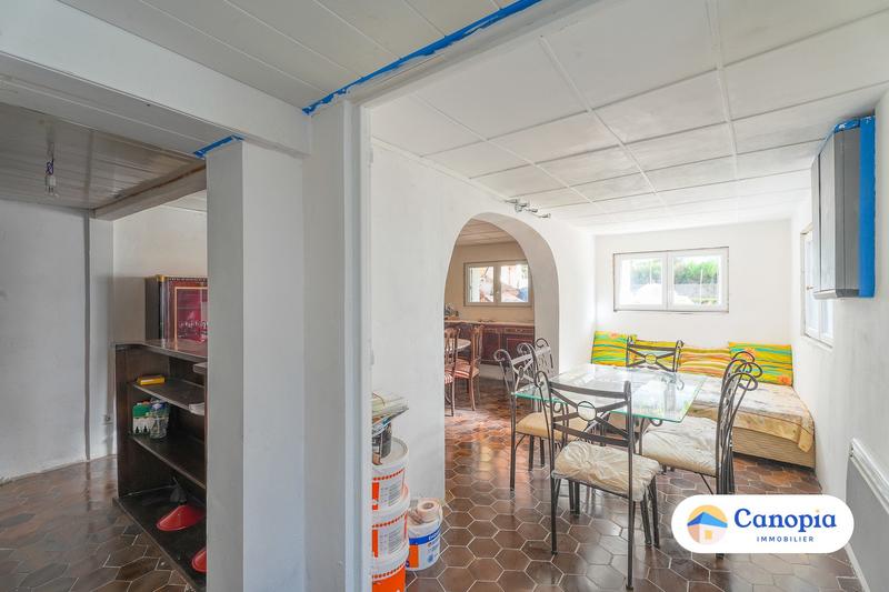 Maison - 93 m² - 5 pièces