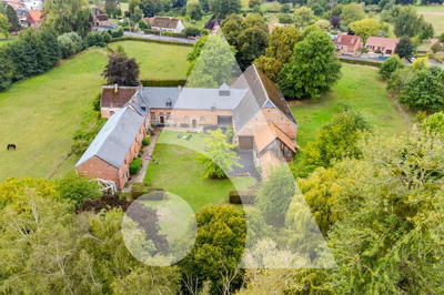 Maison - 581 m² - 21 pièces