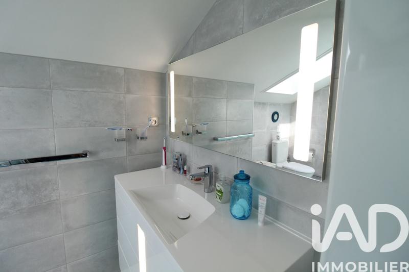 Maison - 96 m² - 5 pièces