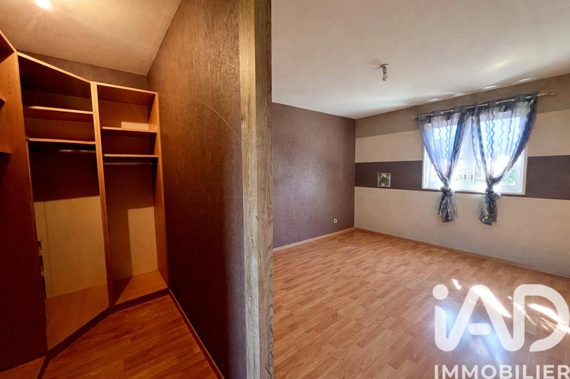 Maison - 196 m² - 7 pièces