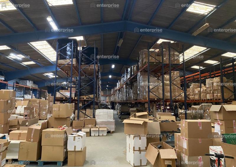 Local d'activité / Entrepôt - 2 350 m²