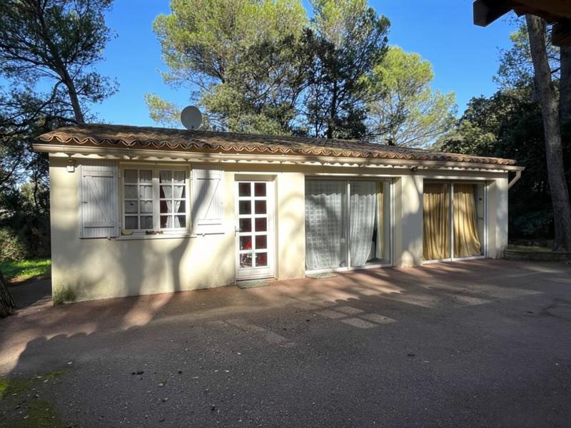 Maison - 300 m² - 10 pièces