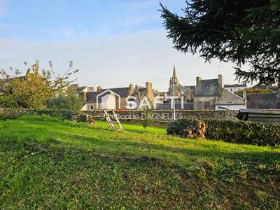 Maison - 234 m² - 6 pièces