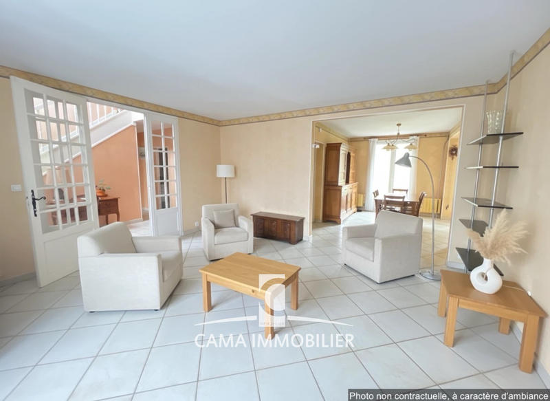 Maison - 188 m² - 8 pièces