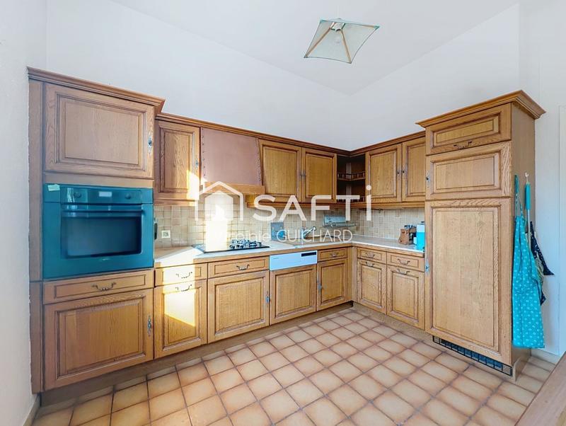 Maison - 138 m² - 5 pièces