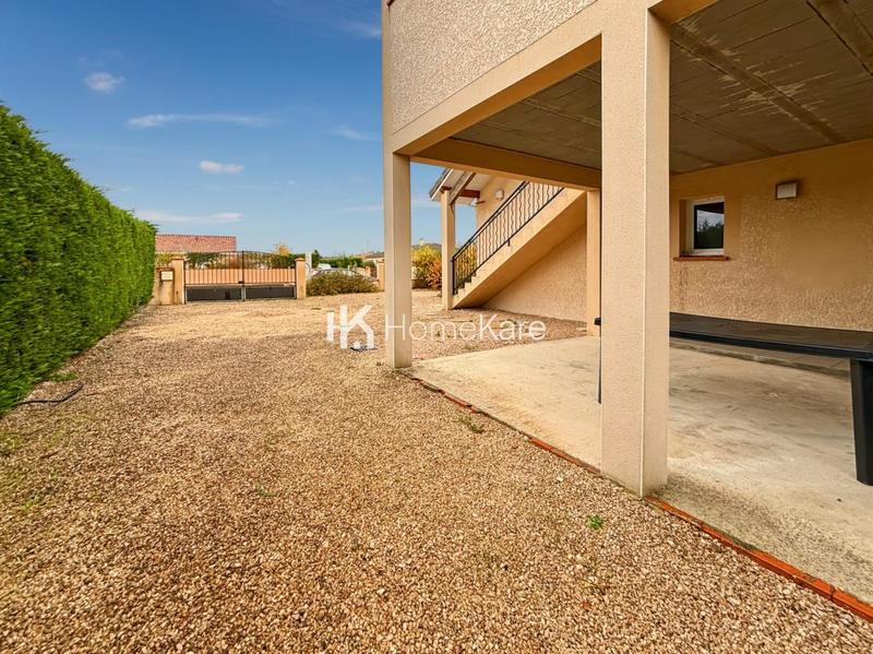 Maison - 180 m² - 9 pièces