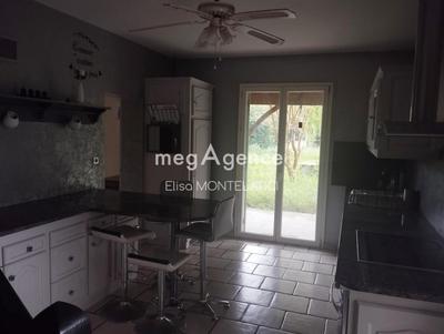 Maison de village - 225 m² - 8 pièces