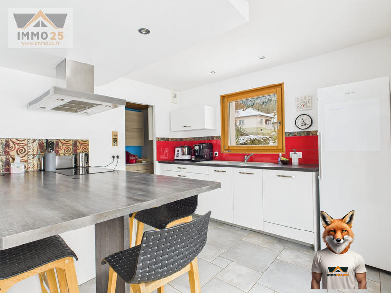 Maison - 169 m² - 6 pièces