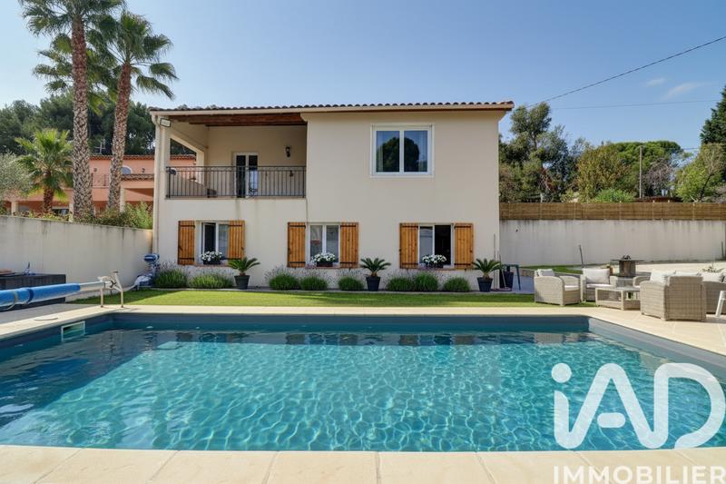 Maison - 122 m² - 5 pièces