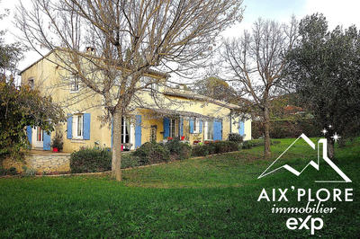 Mas - 417 m² - 7 pièces