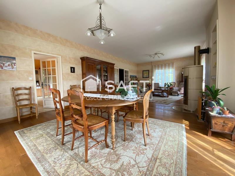 Maison - 310 m² - 10 pièces