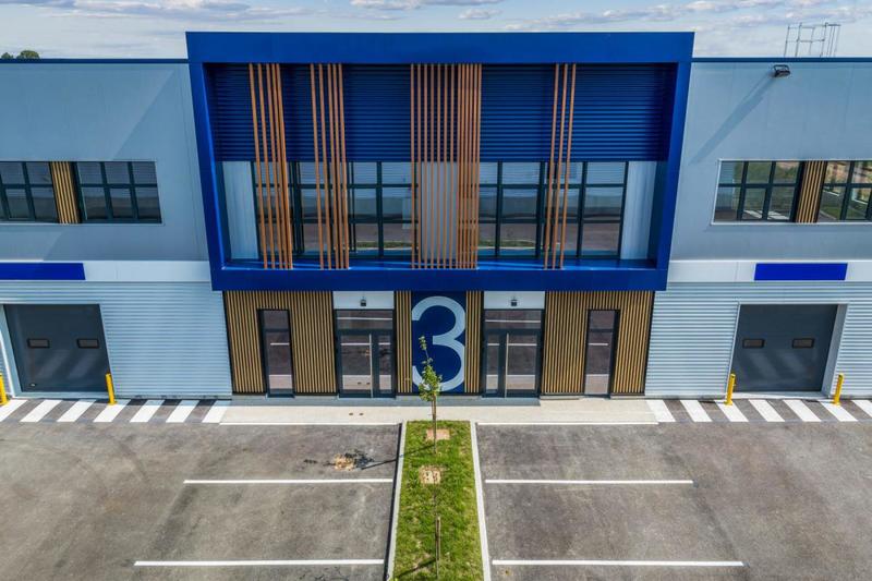 Local d'activité / Entrepôt - 533 m²