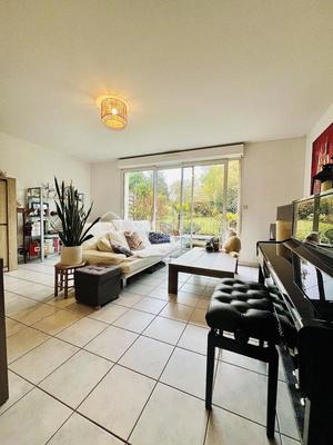 Maison de ville - 90 m² - 4 pièces