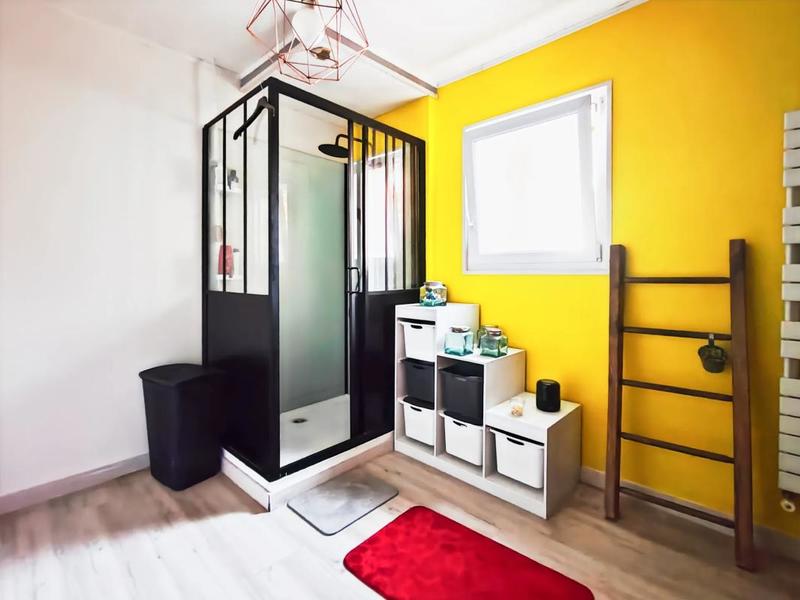 Maison - 137 m² - 5 pièces