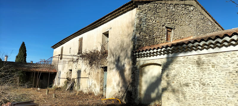 Mas - 340 m² - 8 pièces