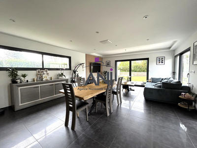 Maison contemporaine - 170 m² - 6 pièces