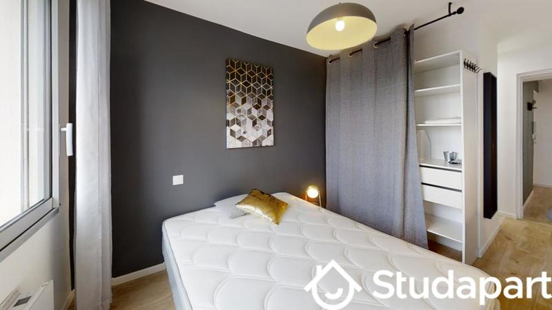 Chambre - 11 m² - 1 pièce