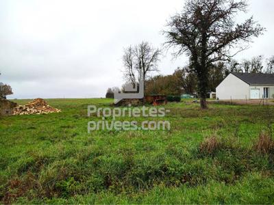 Terrain constructible - 1 300 m²