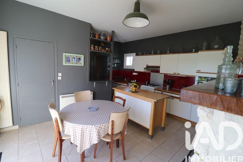 Maison - 99 m² - 5 pièces